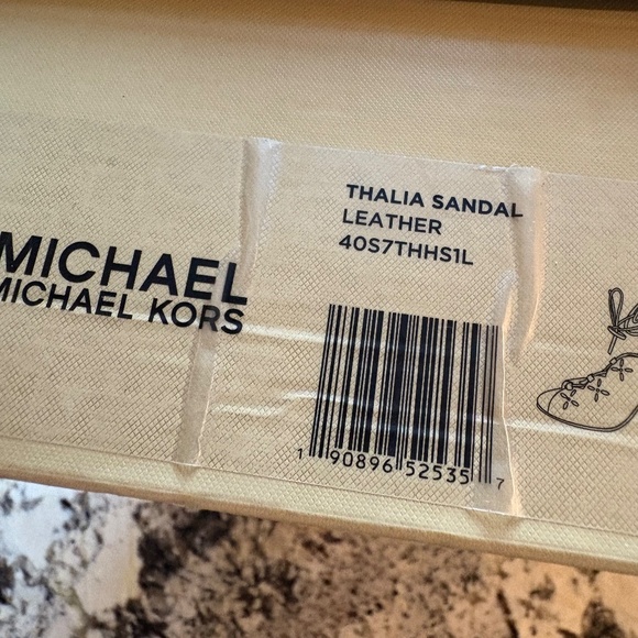 NIB - Michael Kors Thalia Leather Sandal - SZ 9 - Picture 13 of 17